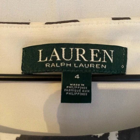 Lauren Ralph Lauren Ruched Sleeveless Lined Dress Size 4 - Picture 3 of 3